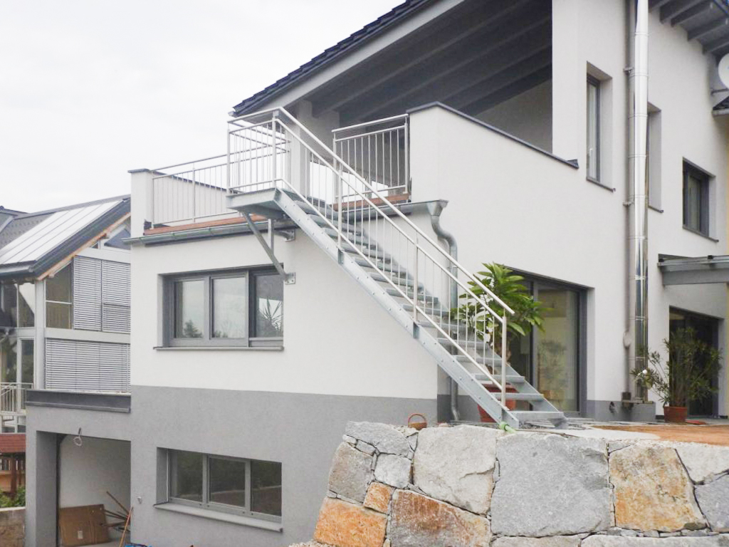 Edelstahl Treppe Bild